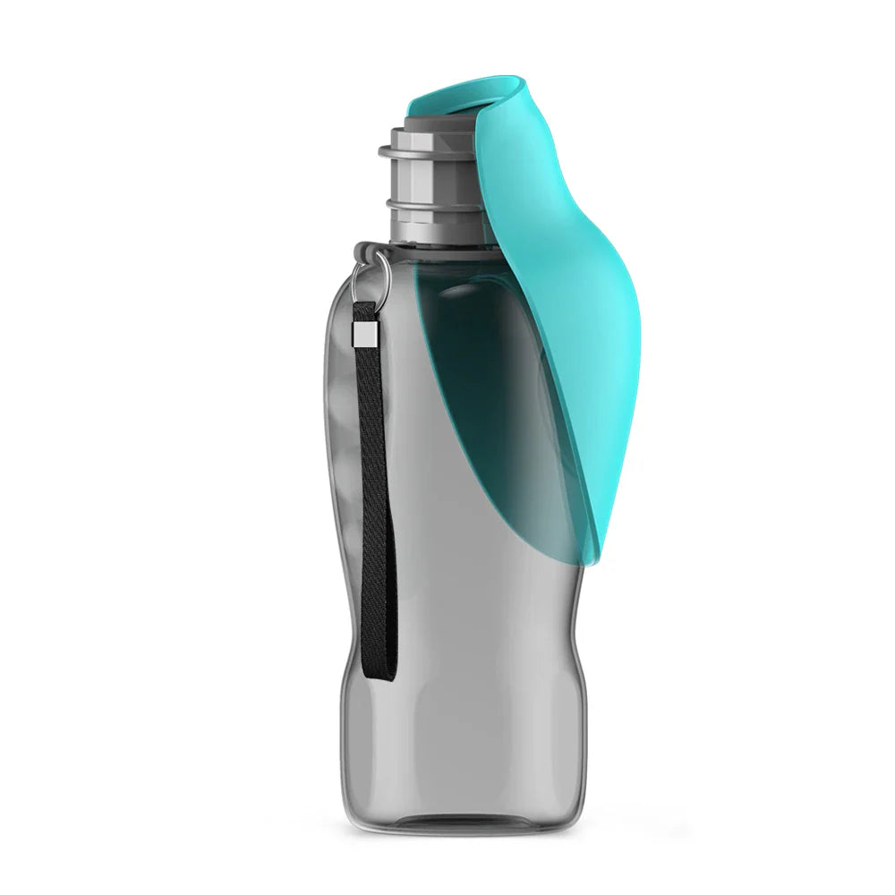 Portable 800ml Water Bottle with Feeder for Dogs โ Perfect for Travel